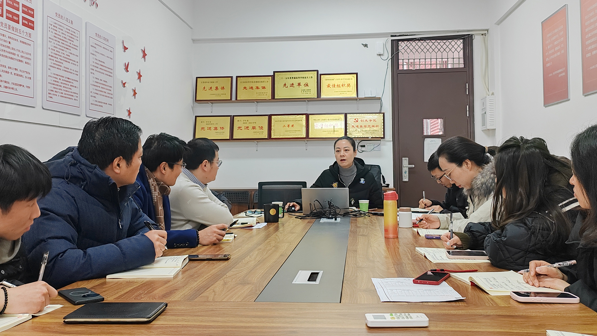 作风建设永远在路上——betway必威党委副书记、副院长梁薇讲授专题党课