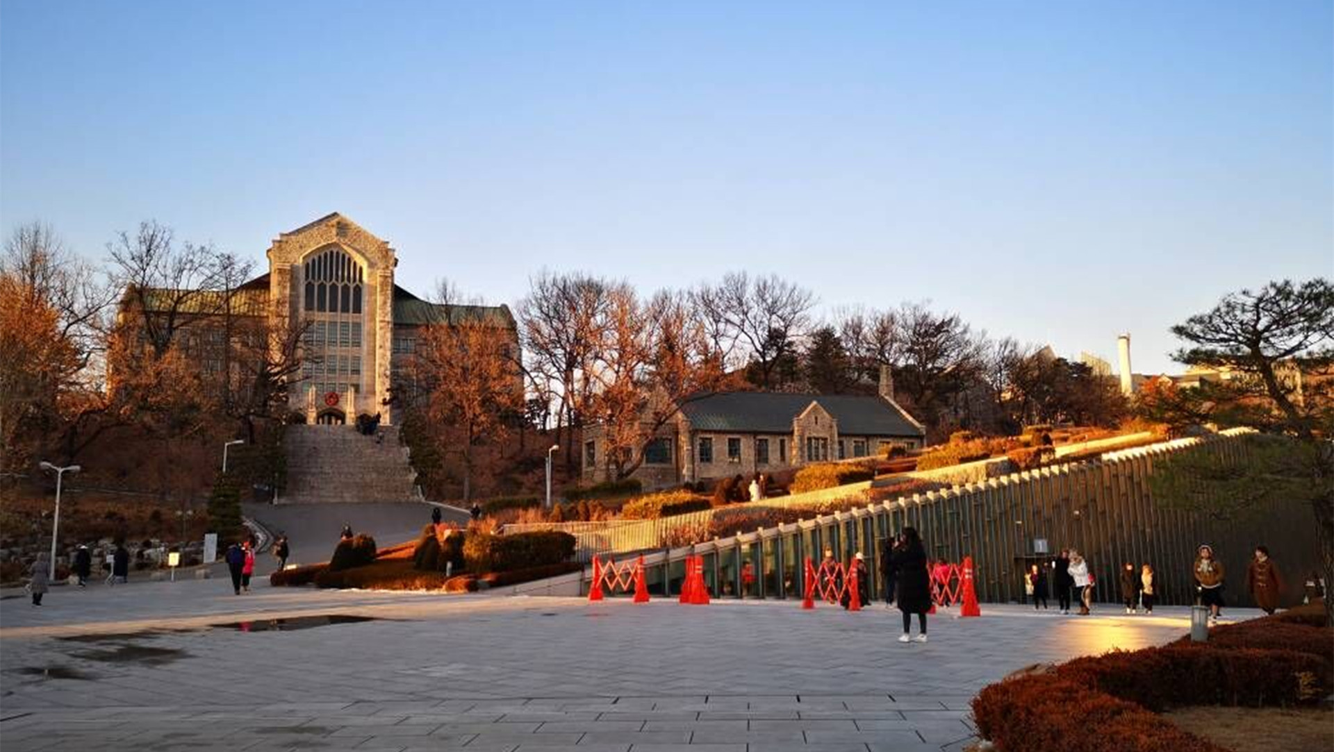 韩国梨花女子大学校园景色